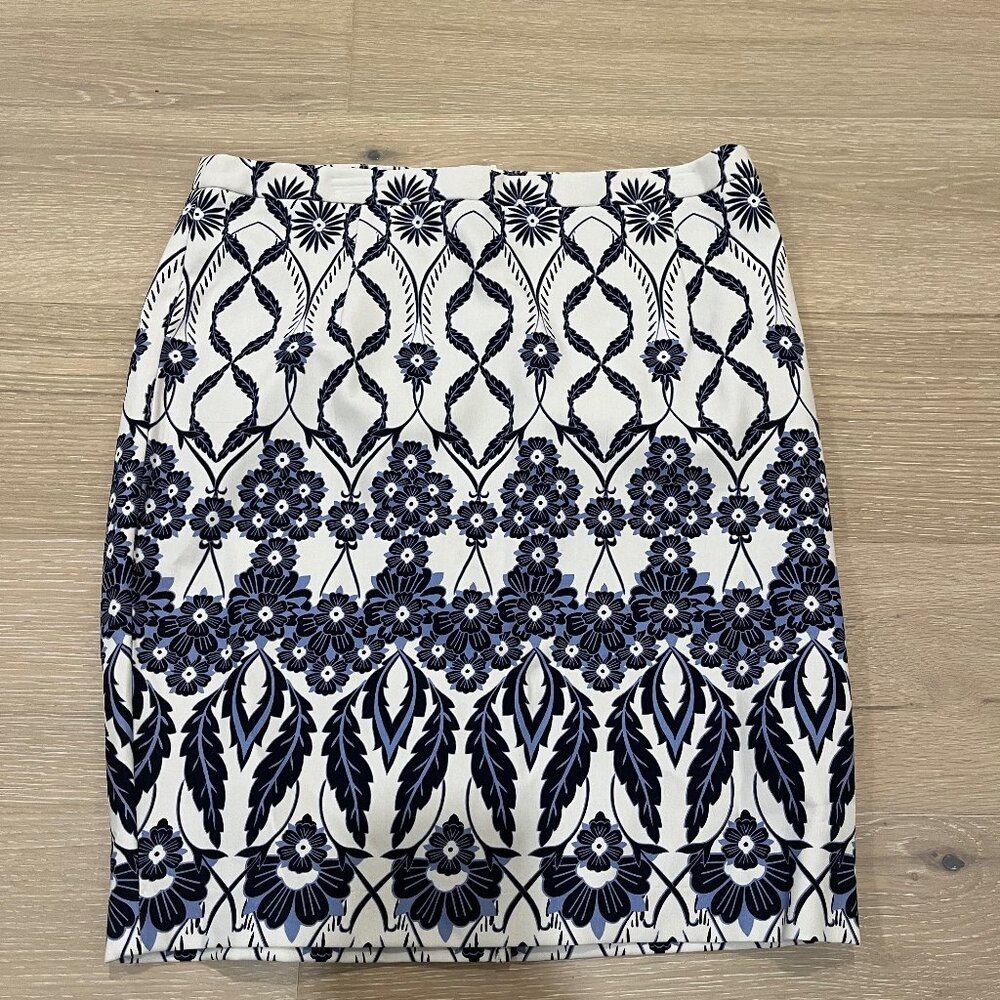 Blue and White floral mini skirt, Lila Rose